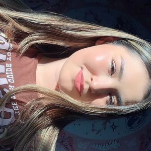 Meet your Posher, Talina